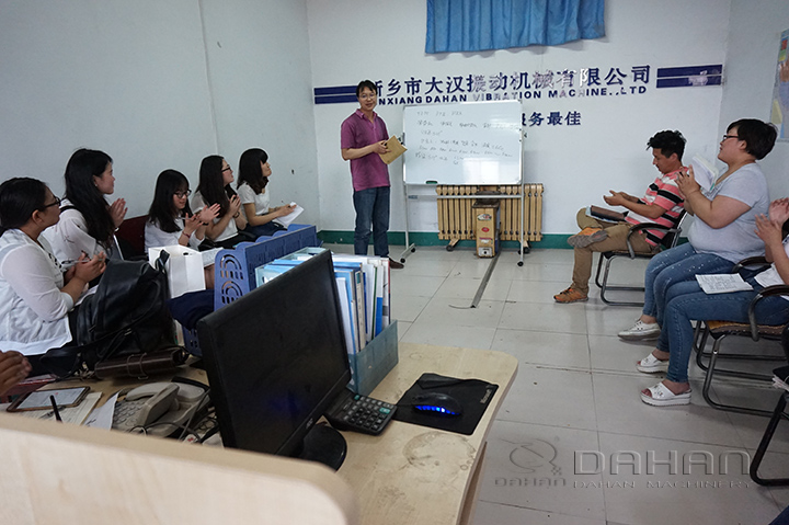 漢螺旋給料機實力雄厚，技術研發(fā)團隊上百人